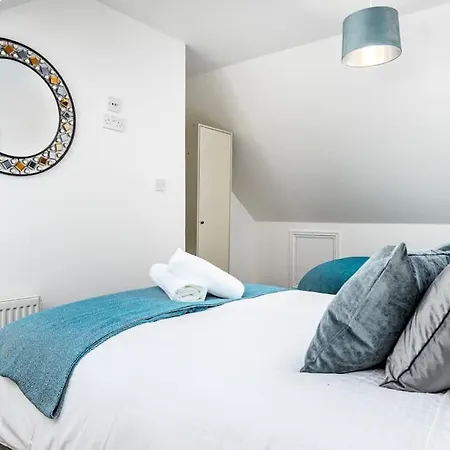 بيت للعطل Fortified 4 Bedroom Holly