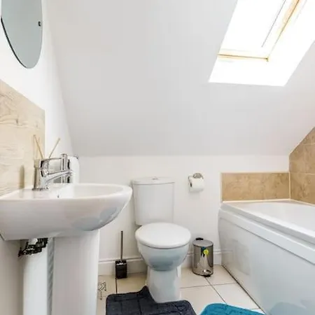 بيت للعطل Fortified 4 Bedroom Holly بريستول